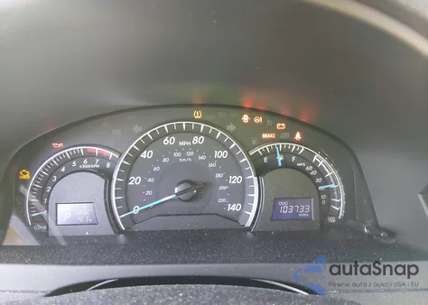 2014 Toyota Camry Xle z USA, uszkodzony, nr VIN 4T1BF1FK4EU862624